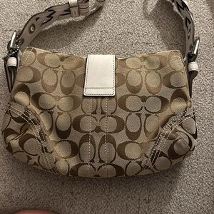 buying credit cards on dark web